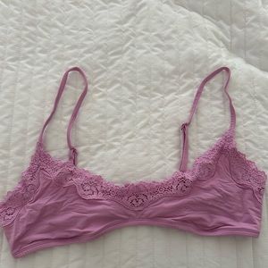 Skims scoop lace bralette • Size L • brand new, never worn, missing tags.